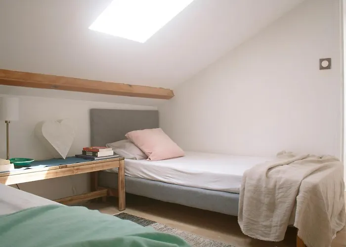 Maison Calme - Frontiere Montagne Et Plage